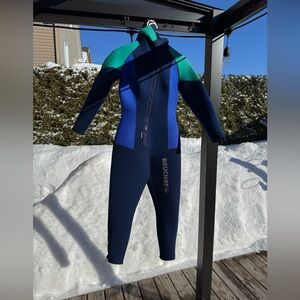 Beuchat Blue and Green Wetsuit full body with hood 8mm